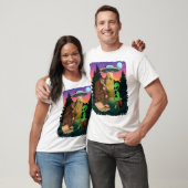 Funny Bigfoot Pizza essen mit Alien UFOs Wandern T-Shirt (Unisex)