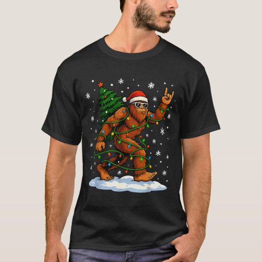 Funny Bigfoot Rock On Christmas Lights Snow Holida T-Shirt (Vorderseite)