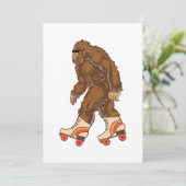 Funny Bigfoot Roller Skaten Feiertagskarte (Stehend Vorderseite)