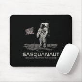 Funny Bigfoot Sasquatch Space Sasquanaut Mousepad (Mit Mouse)