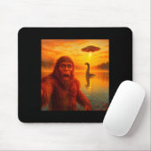 Funny Bigfoot Selfie With Loch Ness Monster And Uf Mousepad (Mit Mouse)