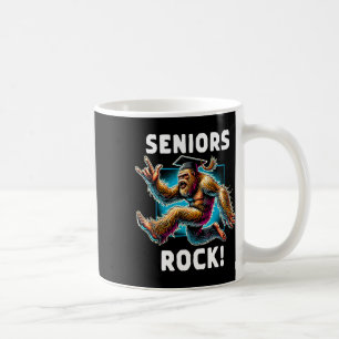 Funny Bigfoot Seniors Rock Abschluss Cl von 2025 Kaffeetasse