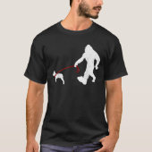 Funny Bigfoot Walking With Boston Terrier Dog Gift T-Shirt (Vorderseite)