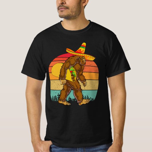 Funny Bigfoot Wandern mit großem Taco T-Shirt (Vorderseite)