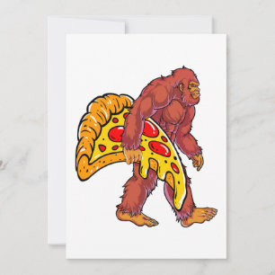 Funny Bigfoot Wandern mit großer Pizza Slice Feiertagskarte