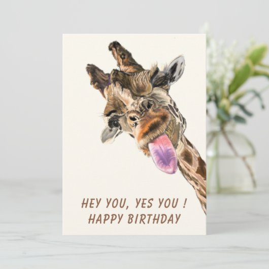 Funny Birthday Card Playful Giraffe Tongue Out (Stehend Vorderseite)