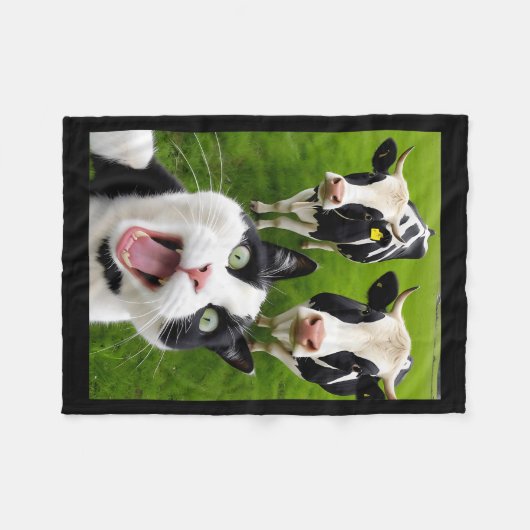 Funny Black And White Cat Cow Selfie  Fleecedecke (Vorderseite (Horizontal))