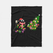 Funny Black Cat Gift Pushing Christmas Tree Over C Fleecedecke (Vorderseite)
