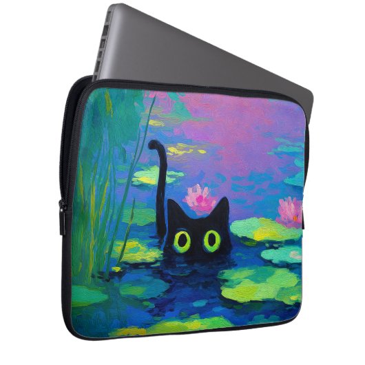 Funny Black Cat Schwimmen im Teich | Quirky Art Laptopschutzhülle (Vorne Rechts)