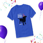Funny Black Lab Hund benutzerdefinierten Alter und T-Shirt<br><div class="desc">Der perfekte T - Shirt zum Geburtstag für Hundefreunde - im Design steht eine schwarze Labrador Retriever Silhouette mit einem Geburtstagshut. Füge deinen eigenen Text hinzu - "Happy ??th Birthday" und den Namen des Geburtstags. Niedliches, festliches, lustiges Design für alle, die Hunde Lieben und Geburtstag haben. Begleiter Liebhaber, Kinder, Eltern...</div>