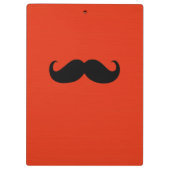 Funny Black Mustache auf Orange Red Background Klemmbrett (Rückseite)
