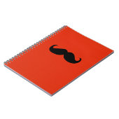 Funny Black Mustache auf Orange Red Background Notizblock (Linke Seite)