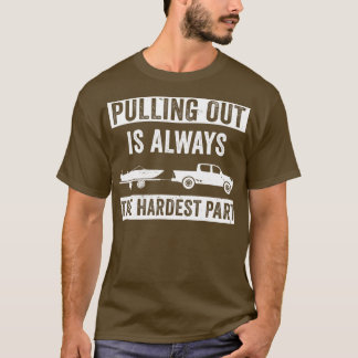 Funny Boating Design for Men Captain Boat Pulling T-Shirt
