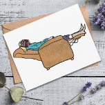 Funny Book Lover Chilling Collage Art Postkarte<br><div class="desc">Funny Book Lover Postcard Collage Art Spaß für Leser & Aufschieben Bringen Sie ein Lächeln ins Gesicht eines jeden Bücherwurms mit dieser lustigen Collage Art Postcard, die das perfekte Geschenk für Leser, Schriftsteller und alle mit einem Haufen unvollendeter Projekte ist. Mit spielerischem Text wie "Beende das Buch!" und eigenartigen Collage-Style-Kunstwerken...</div>