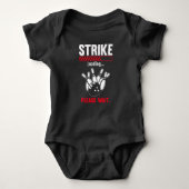 Funny Bowling Striading Bowling Player Bowler Baby Strampler (Vorderseite)