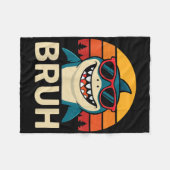 Funny Bruh Shark mit Sungles Meme Fleecedecke (Vorderseite (Horizontal))