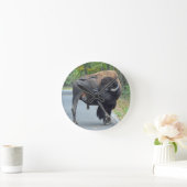 Funny Bull Bison leckt seine Hoden Runde Wanduhr (Zuhause)