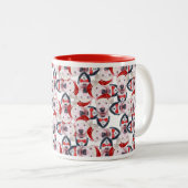 Funny Bull Terrier Weihnachtsmuster Zweifarbige Tasse (VorderseiteRechts)