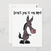Funny Button es nicht auf Me Donkey Cartoon Postkarte (Vorne/Hinten)