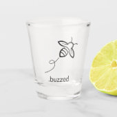 Funny Buzzed Bumble Bee Schnapsglas (Vorderseite)