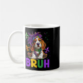 Funny Bybet Hound Dog Bruh Meme für Mardi Gras Cos Kaffeetasse (Links)