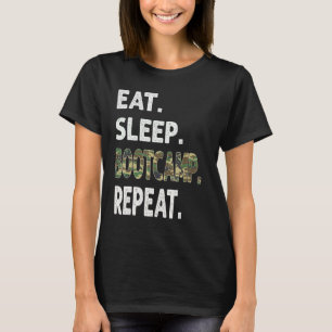 Funny Camouflage Eat Sleep BootCamp Wiederholung C T-Shirt