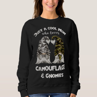 Funny Camouflage Gnomes für Coole Mama - Niedlich  Sweatshirt