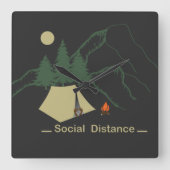 Funny Camping introvertiert Quadratische Wanduhr (Vorderseite)