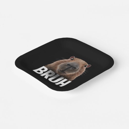 Funny Capybara Bruh Pappteller (Gewinkelt)