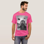 Funny Capybara Ufo Alien Funny Weird T-Shirt (Vorne ganz)