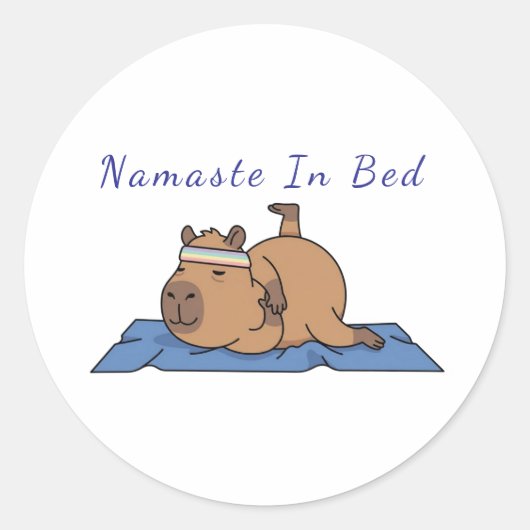 Funny Capybara Yoga Sticker – Namaste In Bed (Vorderseite)