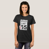 Funny Car Typ Geschenk - Schnelleres als Geschwind T-Shirt (Vorne ganz)