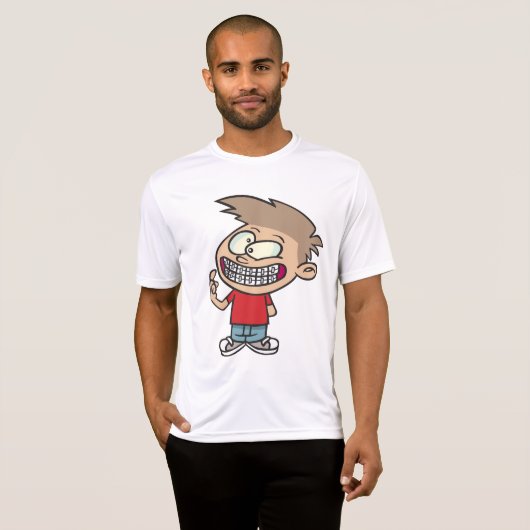 Funny Cartoon Boy mit Braces Smile T-Shirt (Vorne ganz)