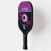 FUNNY CARTOON MONSTER MIT NAME PICKLEBALL SCHLÄGER (Links)