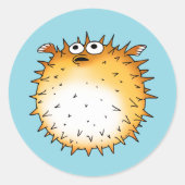 Funny Cartoon Puffer Fish Design Runder Aufkleber (Vorderseite)
