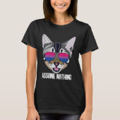 Funny Cat Bisexual Assume Nothing Bi Pride T-Shirt (Vorderseite)