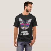 Funny Cat Bisexual Lesbians Eat What Bi Pride T-Shirt (Vorne ganz)