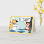 Funny Cat Catching Hund trinken bei Toilette Gebur Karte (Gelbe Blume)