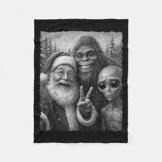 Funny Cat Christmas Bigfoot Alien Santa Snow Selfi Fleecedecke (Vorderseite)