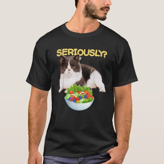 Funny Cat Confused Eating Salad Seriously T-Shirt (Vorderseite)