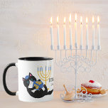 Funny Cat Gold Menorah Hebräisches Glück Hanukkah Tasse<br><div class="desc">Funny Cat Gold Menorah Dreidel,  jüdischer Urlaub Chanukah. Hanukkah Geschenk. Happy Hanukkah Tasse</div>