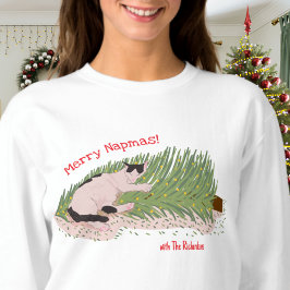Funny Cat Napping über den gefallenen Weihnachtsba Sweatshirt