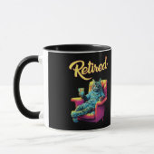 Funny Cat on couch Rente Tasse (Links)