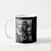 Funny Cat Santa Bigfoot Alien Christmas Selfie Tee Kaffeetasse (Links)