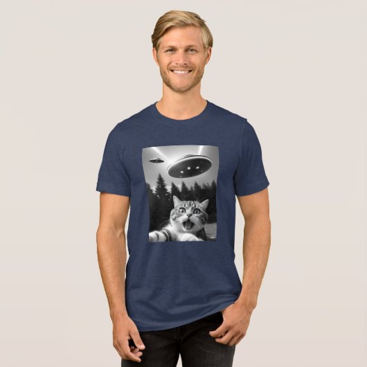 Funny Cat Selfie mit UFO Alien Drones Tri-Blend Shirt (Vorderseite voll)