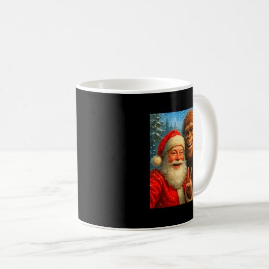 Funny Cat Selfie With Santa Claus & Bigfoot Me Kaffeetasse (VorderseiteRechts)