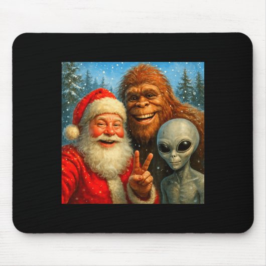 Funny Cat Selfie With Santa Claus & Bigfoot Me Mousepad (Vorne)