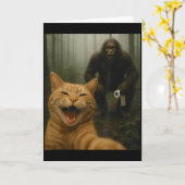 Funny Cat Surprised Happy Selfie With Bigfoot Sasq Karte (Gelbe Blume)