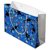 Funny Cat und die Weihnachtslichter Große Geschenktüte (Rückseite Schrägansicht)