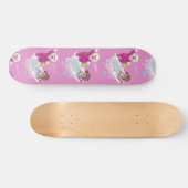 Funny Cat und Hund feiern gemeinsam Skateboard (Horizontal)